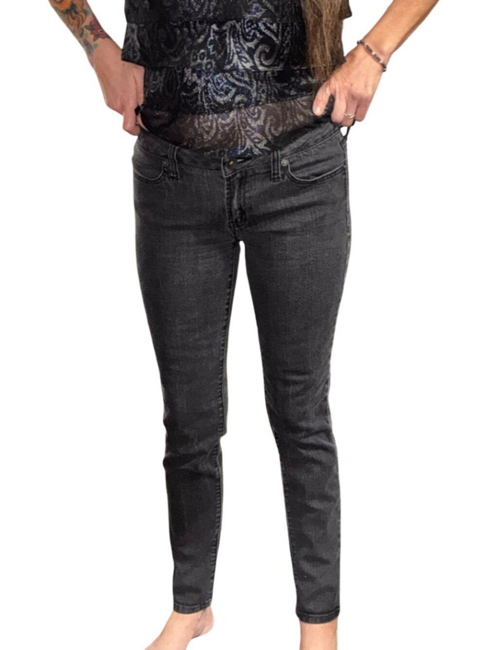 Sz.11*Sneak Peek*Dark Gray/Black Skinny Jeans--Low-Rise